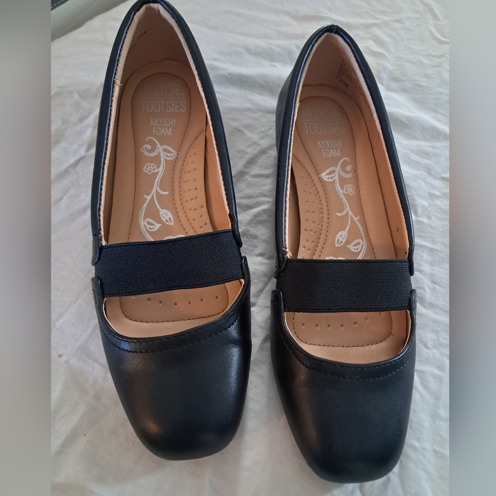 Tootsies Black Flats